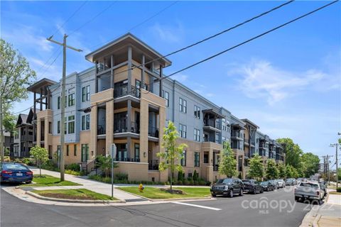2401 Euclid Avenue 206