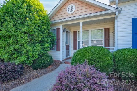 725 Dalebrook Lane