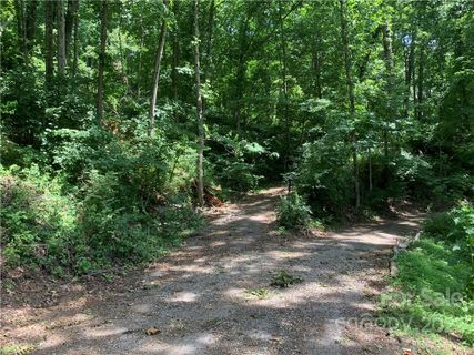 86 Tuckaway Drive sold home in Kenwood, Asheville, NC