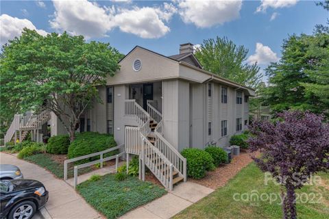 206 Abbey Circle sold home in The Cloisters, Asheville, NC