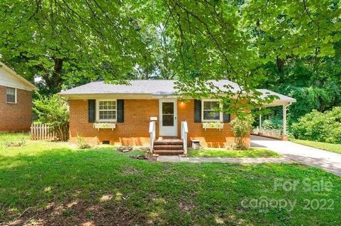 1629 Longleaf Drive
