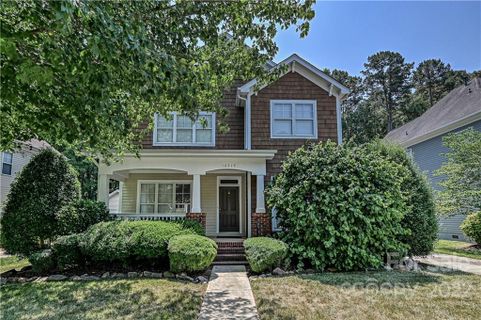 16319 Kelly Park Circle