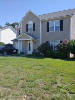 720 Raindrops Road sold home in Sundance Village, Gastonia, NC