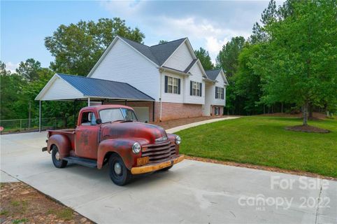 1999 Lake Acres Drive sold home in Lake Acres, Hickory, NC