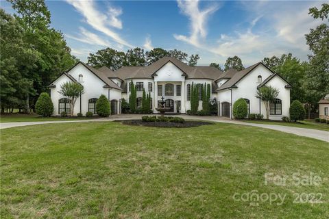 1808 Funny Cide Drive