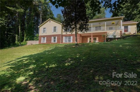 210 Horse Shoe Lane