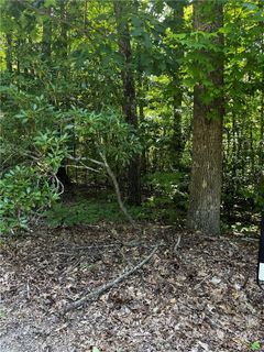 0000 High Peak Road sold home in High Peak Lake Estates, Hendersonville, NC