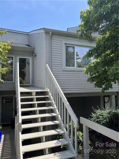 1050 21st Avenue 34