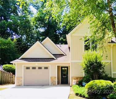 17 Bee Tree Village Parkway sold home in Bee Tree Village Cliffside, Swannanoa, NC