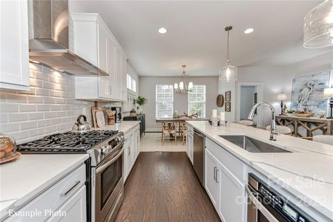 342 Armour Street 43