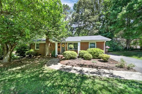 4409 Ivanhoe Place sold home in Robinhood Woods, Charlotte, NC