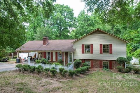 1305 Westmoreland Drive