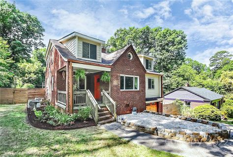 2236 Farmington Lane