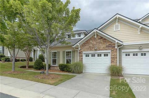 526 Pine Links Drive