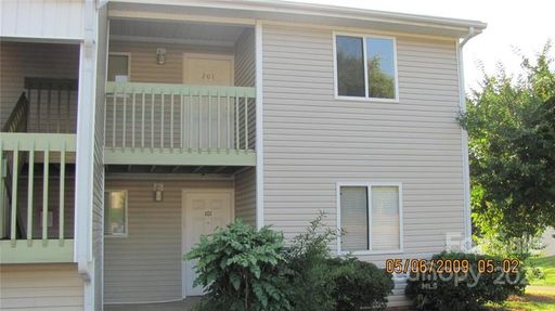1696 Eagles Place F201