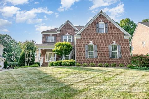 2557 Fallbrook Place