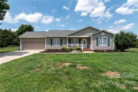 125 Rock Island Drive sold home in Willowbrook, Statesville, NC