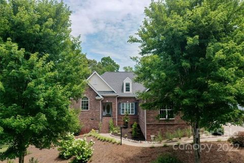 422 Brook Bluff Lane sold home in Lakeview Landing, Indian Land, SC