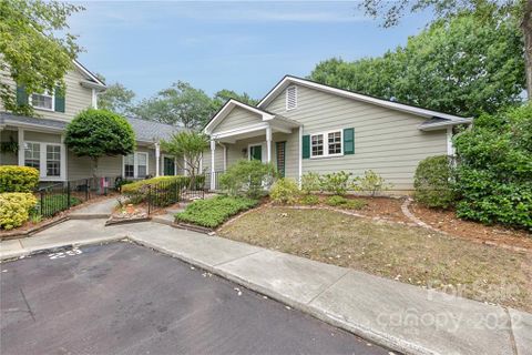 2729 New Hamlin Way