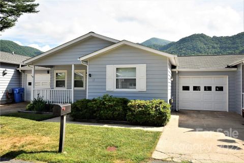 107 Market Street sold home in Village Glen, Maggie Valley, NC