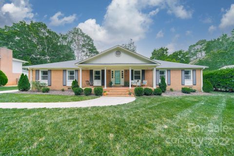 227 Wingrave Drive