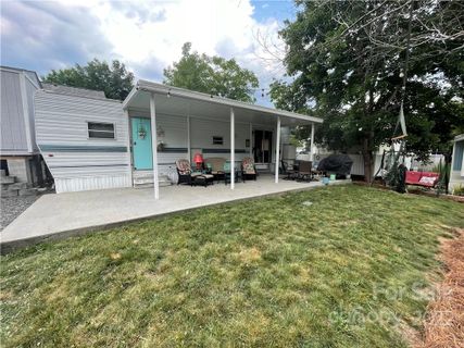 105 Pier Avenue