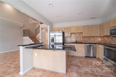 9415 Kings Falls Drive
