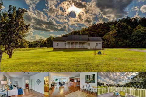 425 Weaver Dairy Road sold home in Weaver Dairy, Bessemer City, NC