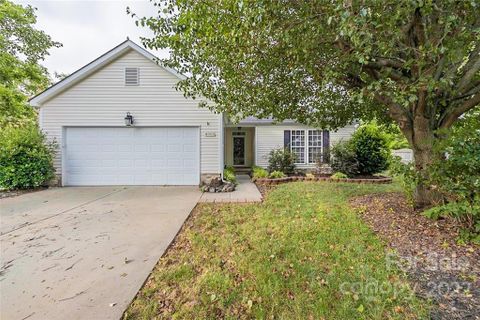 4952 Somerled Court