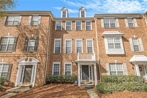 14158 Fitzroy Lane sold home in Charleston Place, Charlotte, NC