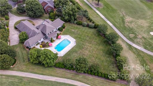 5631 Royal Troon Court
