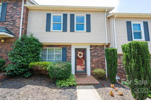 2705 N Center Street 72 sold home in Westminster Park, Hickory, NC