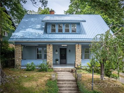 931 N Lakeshore Drive