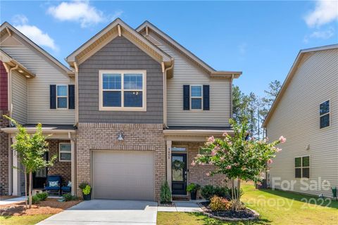 9458 Avery Lilac Lane sold home in The Greens, Indian Land, SC