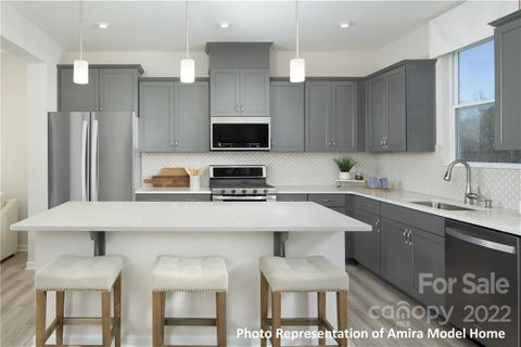 1109 Bigelow Street 282 / Amira