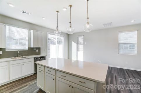 5524 Axil Lane 402 / Briana