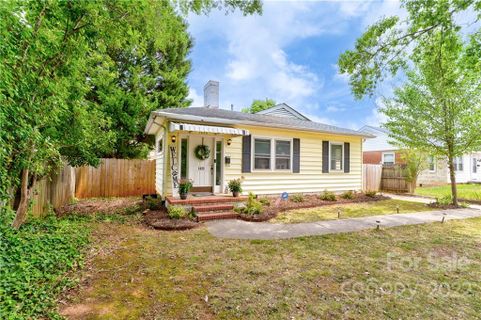 1425 Seneca Place