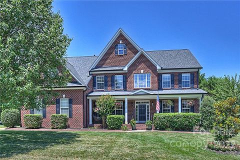 120 Meadow Run Lane sold home in The Cove at Chesapeake Pointe, Mooresville, NC