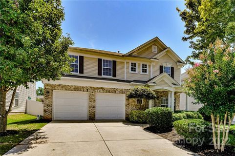 114 Sand Spur Drive
