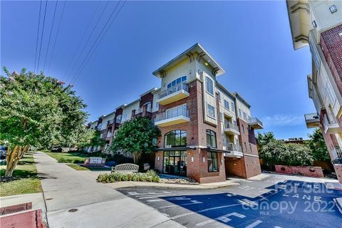 1829 Kenilworth Avenue 301B