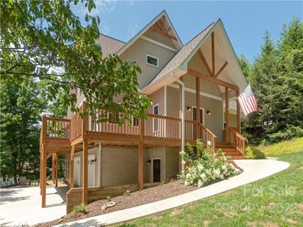 293 Circle Top Drive sold home in Mountain Valley, Hendersonville, NC