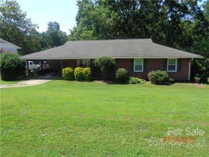 175 31st Avenue sold home in Fairview Park, Hickory, NC