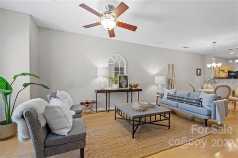 1221 Lalex Lane