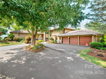 15 Preston Court