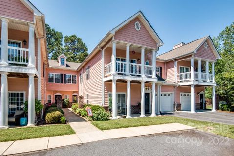 1352 21st Avenue sold home in 21 Vendue, Hickory, NC