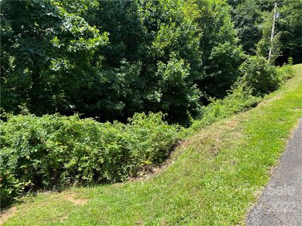 31 Holly Ridge Road sold home in Holly Ridge, Candler, NC