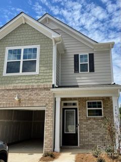 704 Still Oak Trail