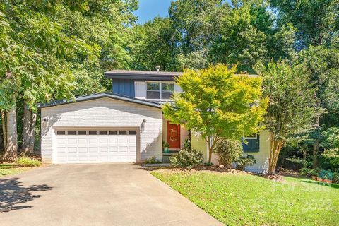 11 Crestbrook Drive sold home in St Andrews, Arden, NC