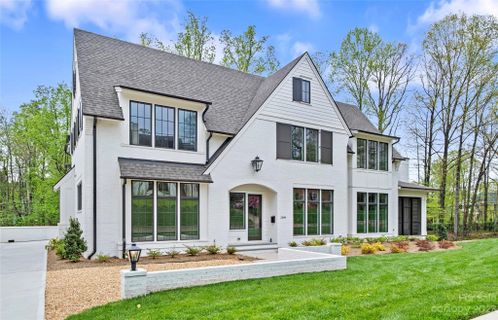 2509 Montrose Court