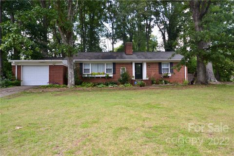 1208 Forestdale Drive